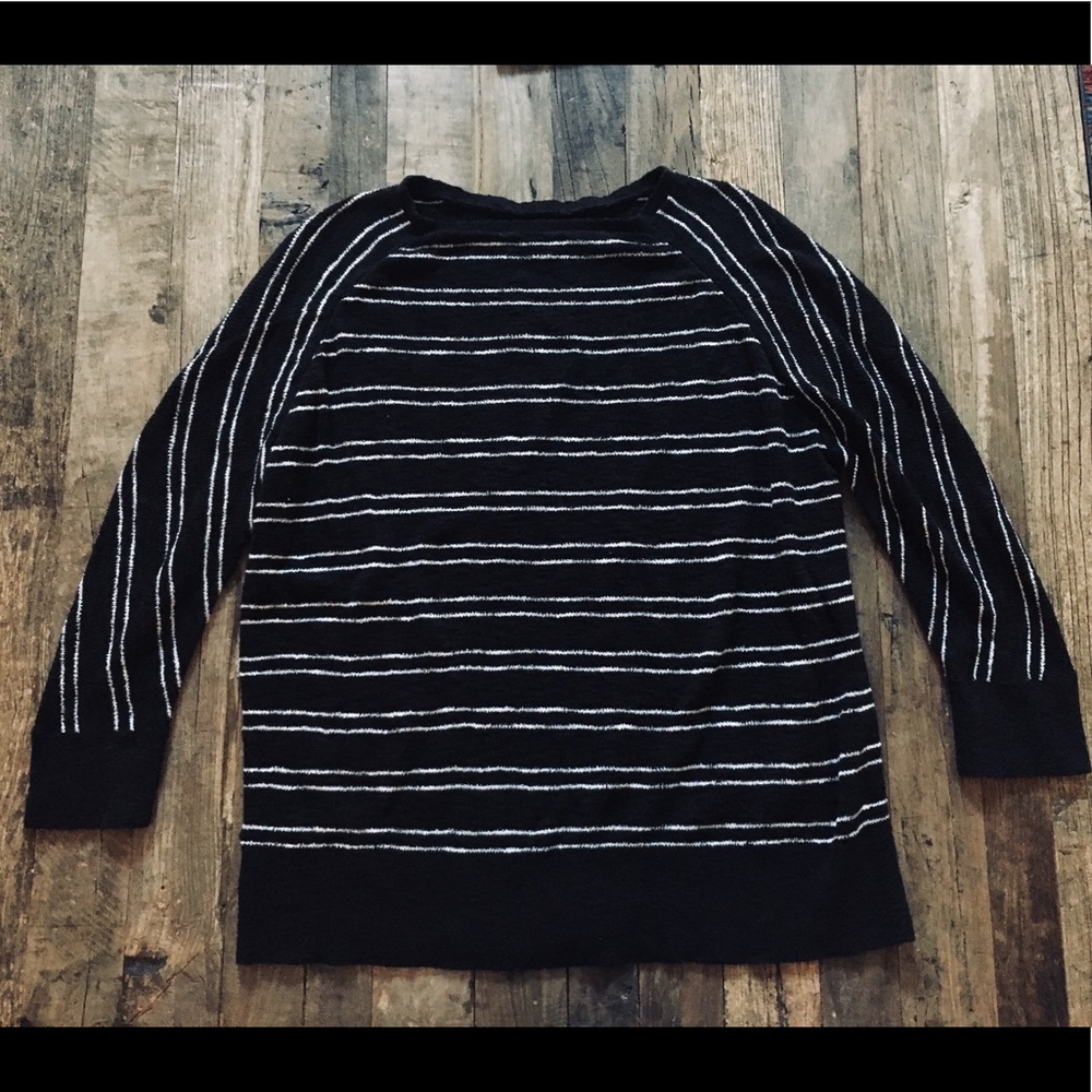 Lou & Grey Summer Sweater